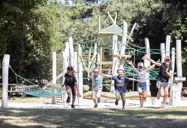 Parc la Gironde - Piscine bord de plage - Camping Saint Georges de Didonne 